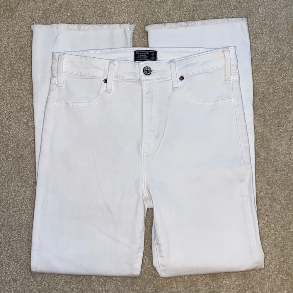 White Abercrombie jeans
